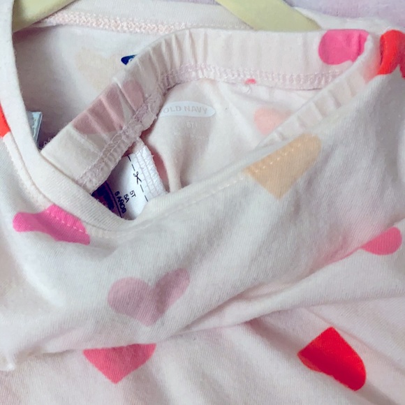OLD NAVY PINK HEARTS POLKA DOTTED TEE AND LEGGINGS - Picture 3 of 3